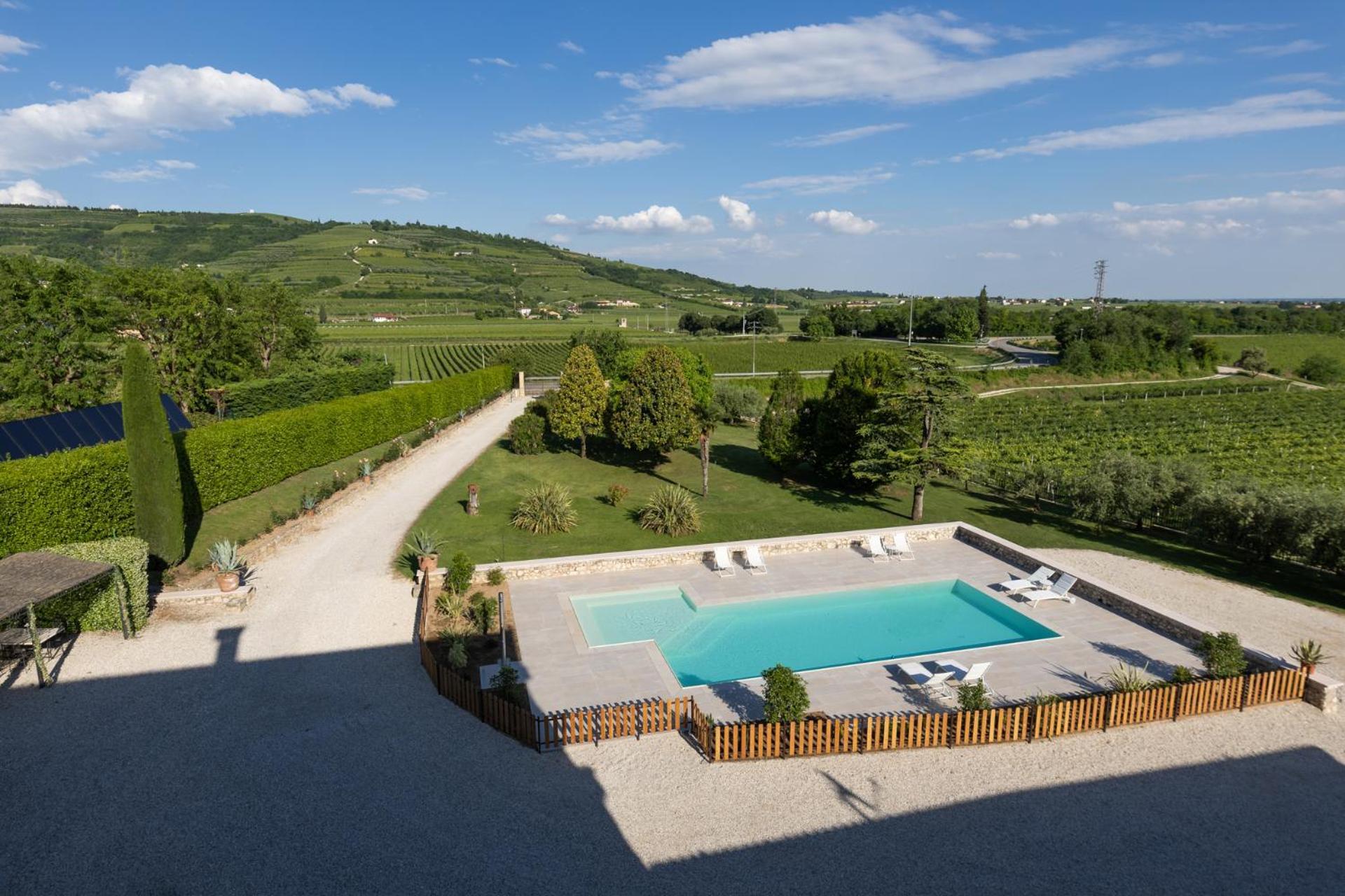 Verdeolivo 1876 - Apartments & Pool Mezzane di Sotto Экстерьер фото