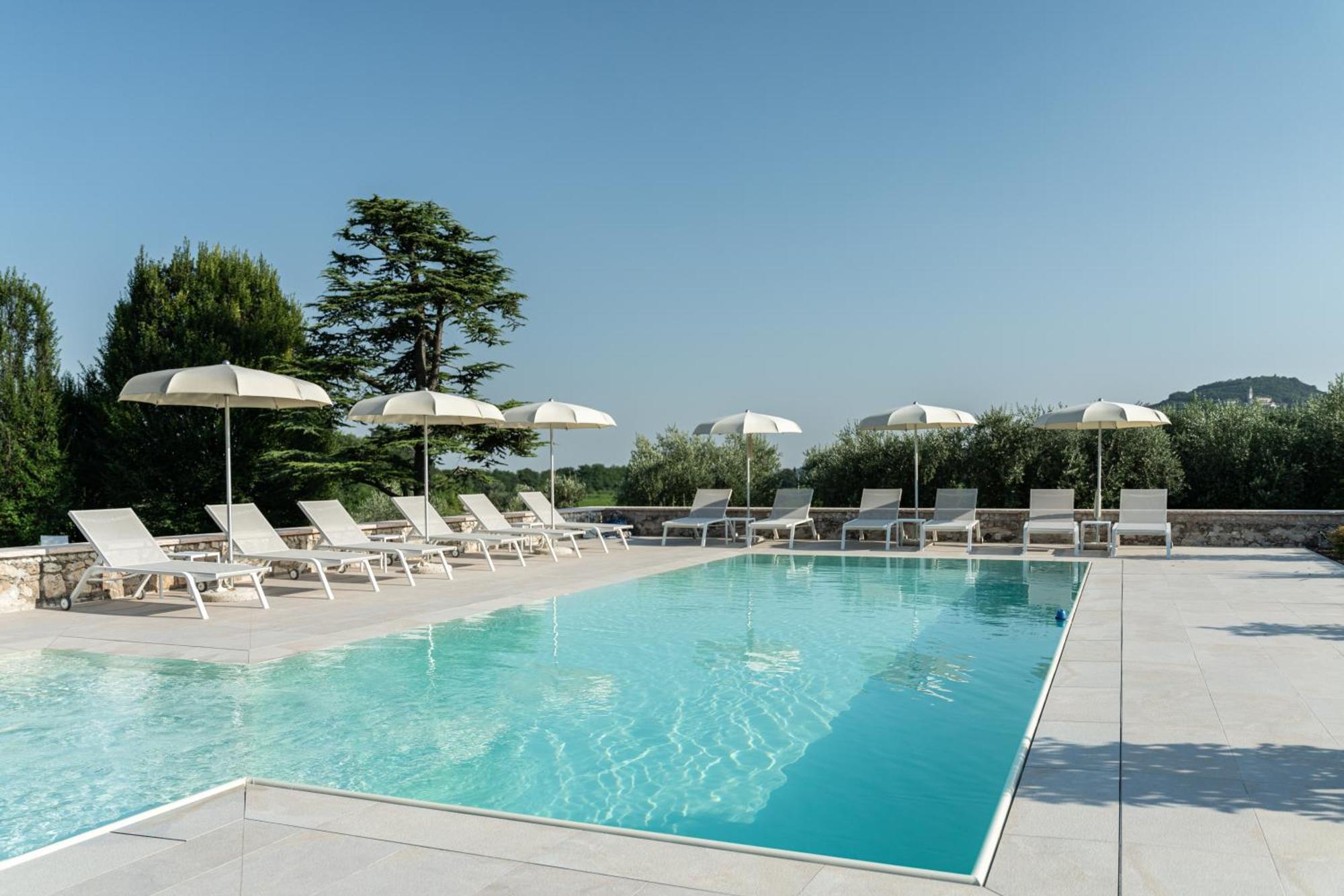 Verdeolivo 1876 - Apartments & Pool Mezzane di Sotto Экстерьер фото