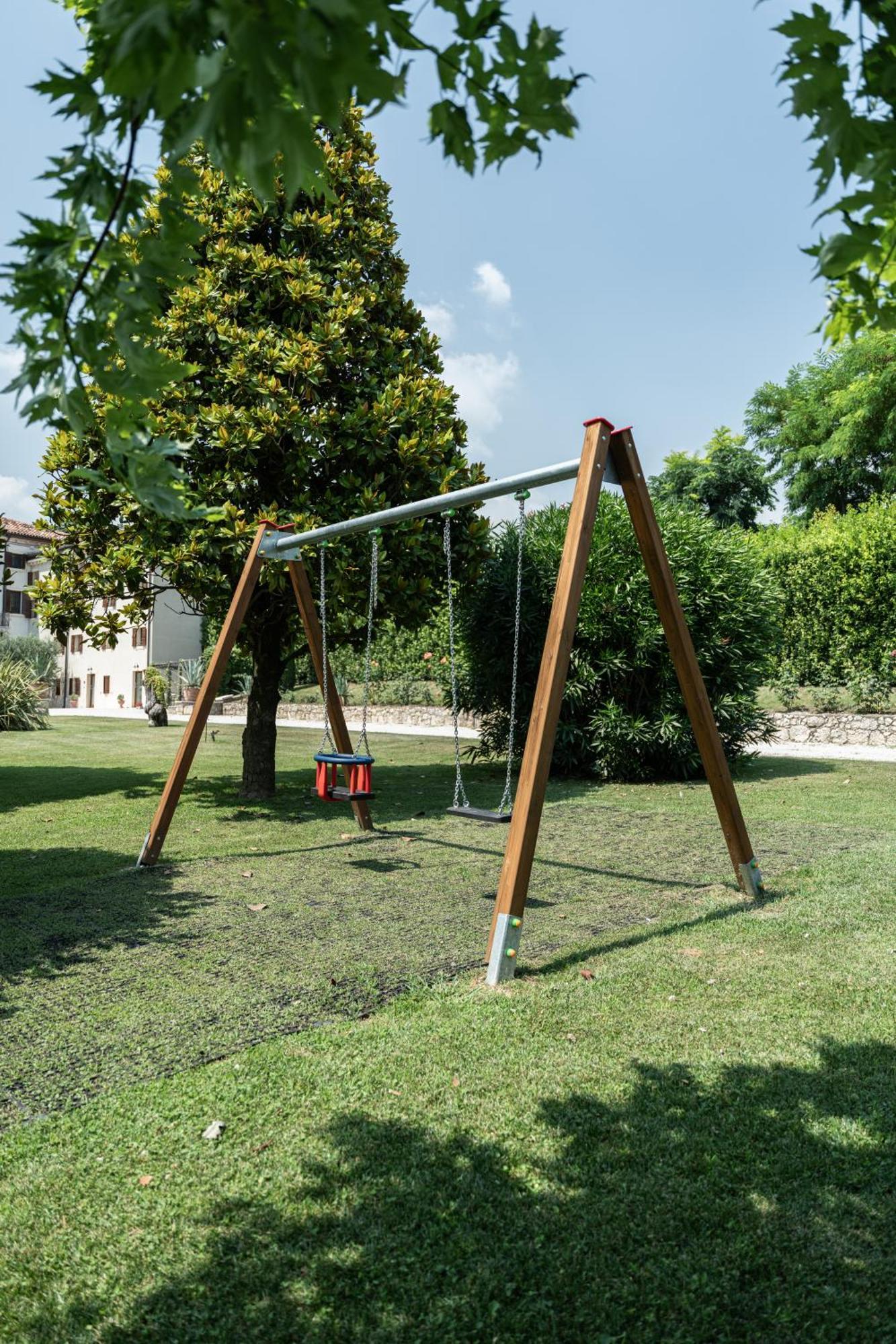 Verdeolivo 1876 - Apartments & Pool Mezzane di Sotto Экстерьер фото